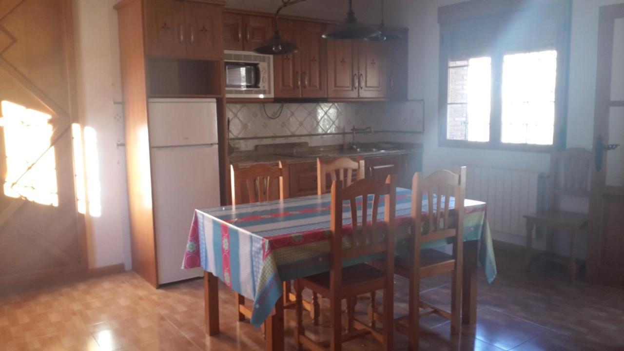 Alojamiento Rural Casa Inocente La Toba  Eksteriør bilde